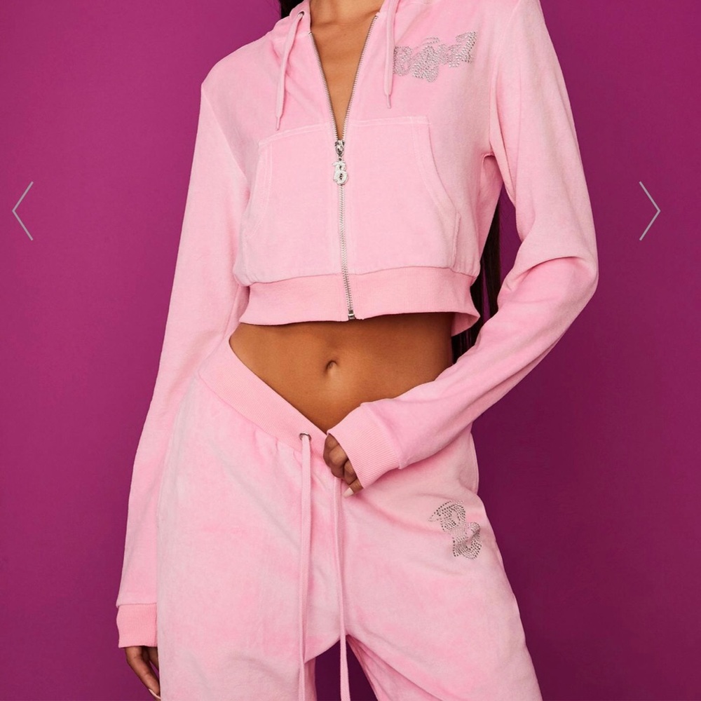Dolls Kill pink Bratz velour sweat suit.